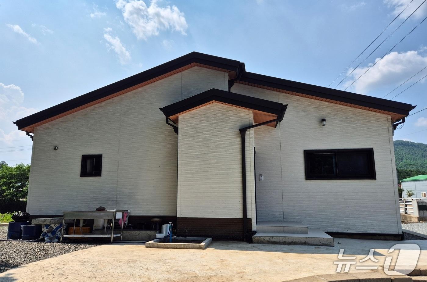 괴산군 주거지원 사업 통해 신축한 주택.(괴산군 제공)/뉴스1