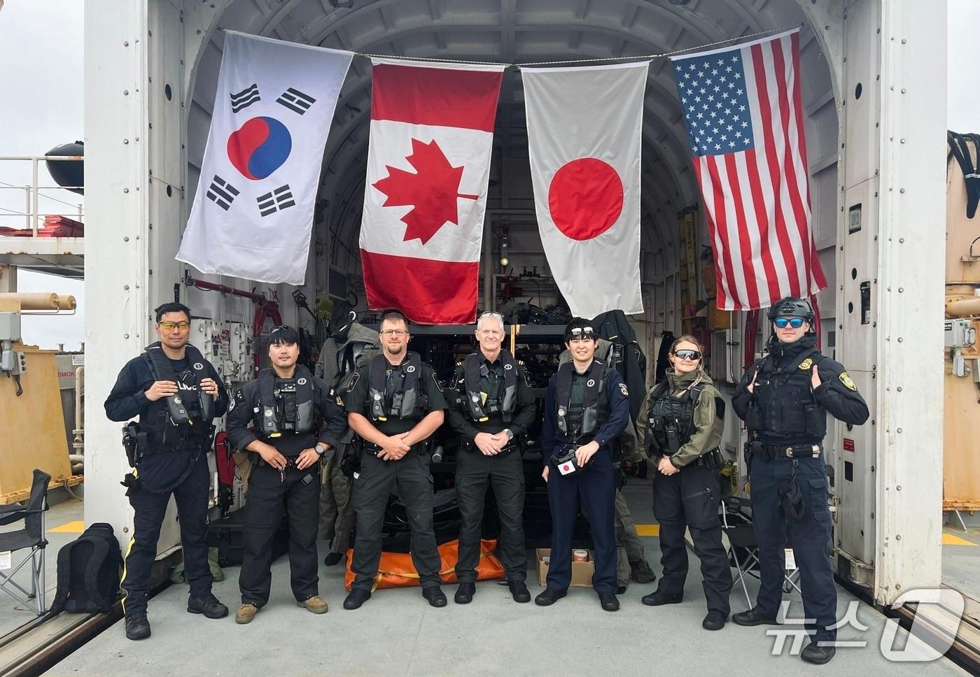 해양경찰청, 북태평양 공해 불법어로 합동단속(해양경찰청 제공, 재판매 및 DB 금지) / 뉴스1