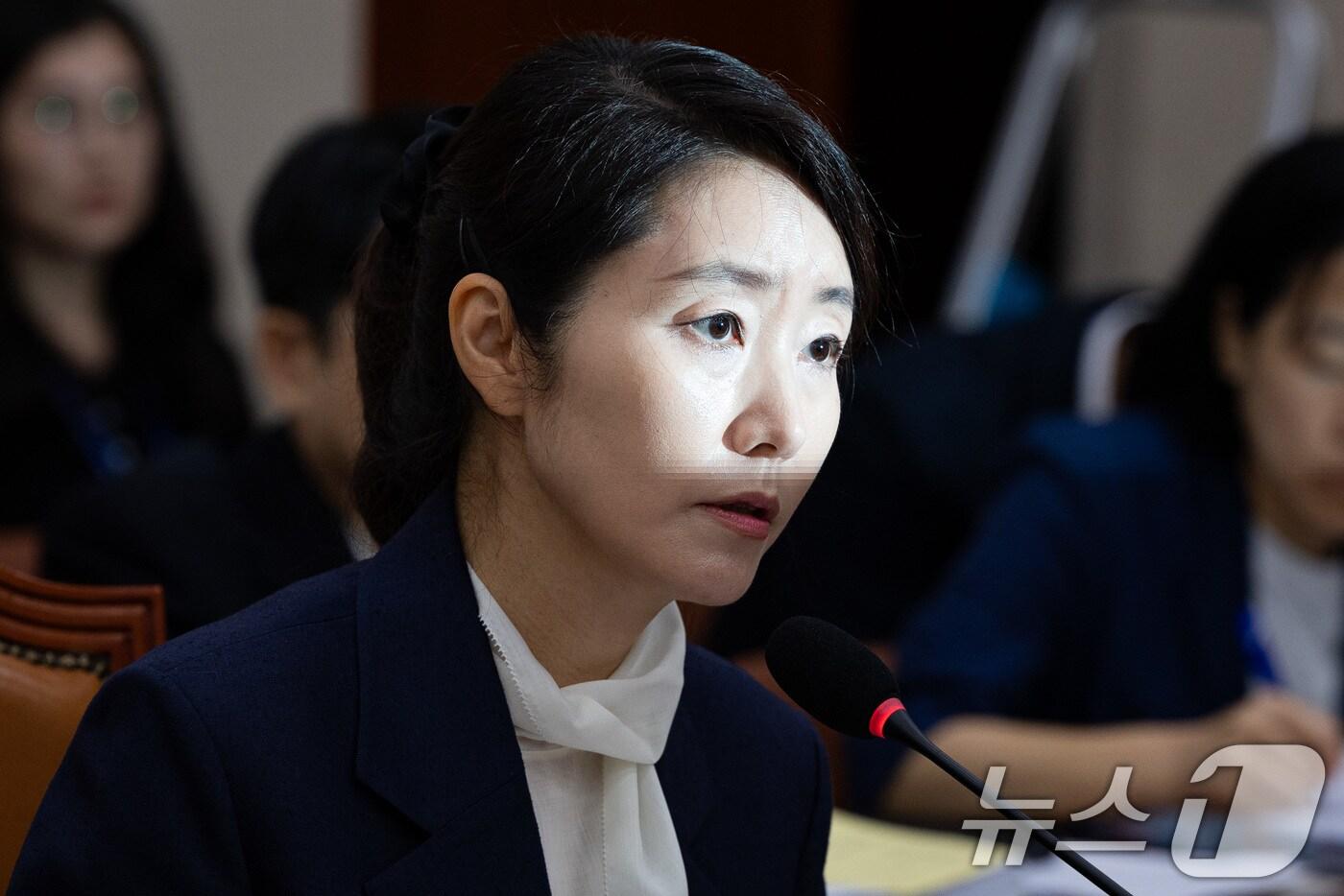 강선우 여성가족부 장관 후보자가 14일 서울 여의도 국회에서 열린 인사청문회에 출석해 의원 질의에 답하고 있다. 2025.7.14/뉴스1 ⓒ News1 유승관 기자