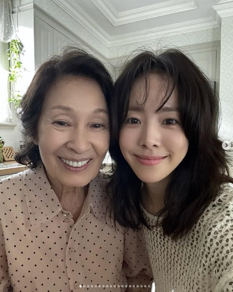 본문 이미지 - 한지민 인스타그램 캡처