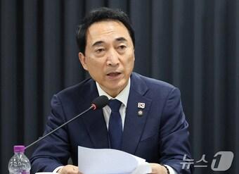 본문 이미지 - 박수현 국가균형성장 특별위원회 위원장이 14일 서울 종로구 정부서울청사 창성동 별관에서 열린 국정기획위원회-지방시대위원회 간담회에서 모두발언을 하고 있다. (공동취재) 2025.7.14/뉴스1 ⓒ News1 황기선 기자