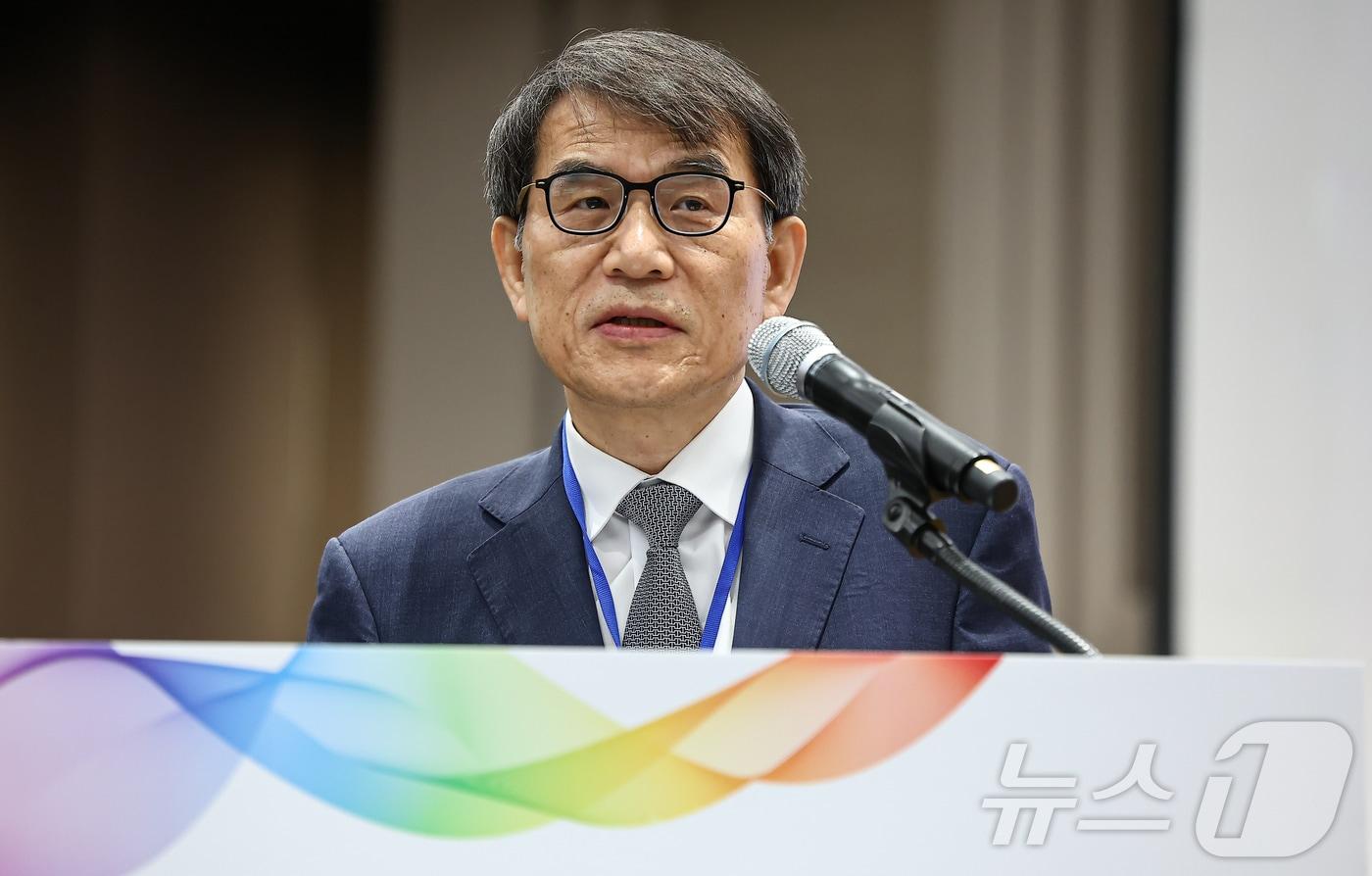 노태악 중앙선거관리위원회 위원장이 15일 서울 강남구 코엑스에서 열린 &#39;2025 국제선거포럼&#39;에 참석해 환영사를 하고 있다. 2025.7.15/뉴스1 ⓒ News1 김도우 기자