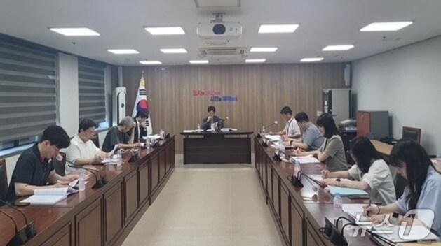 본문 이미지 - 경기 군포시 정비사업 실태점검. (군포시 제공. 재판매 및 DB 금지) 2025.7.15/뉴스1