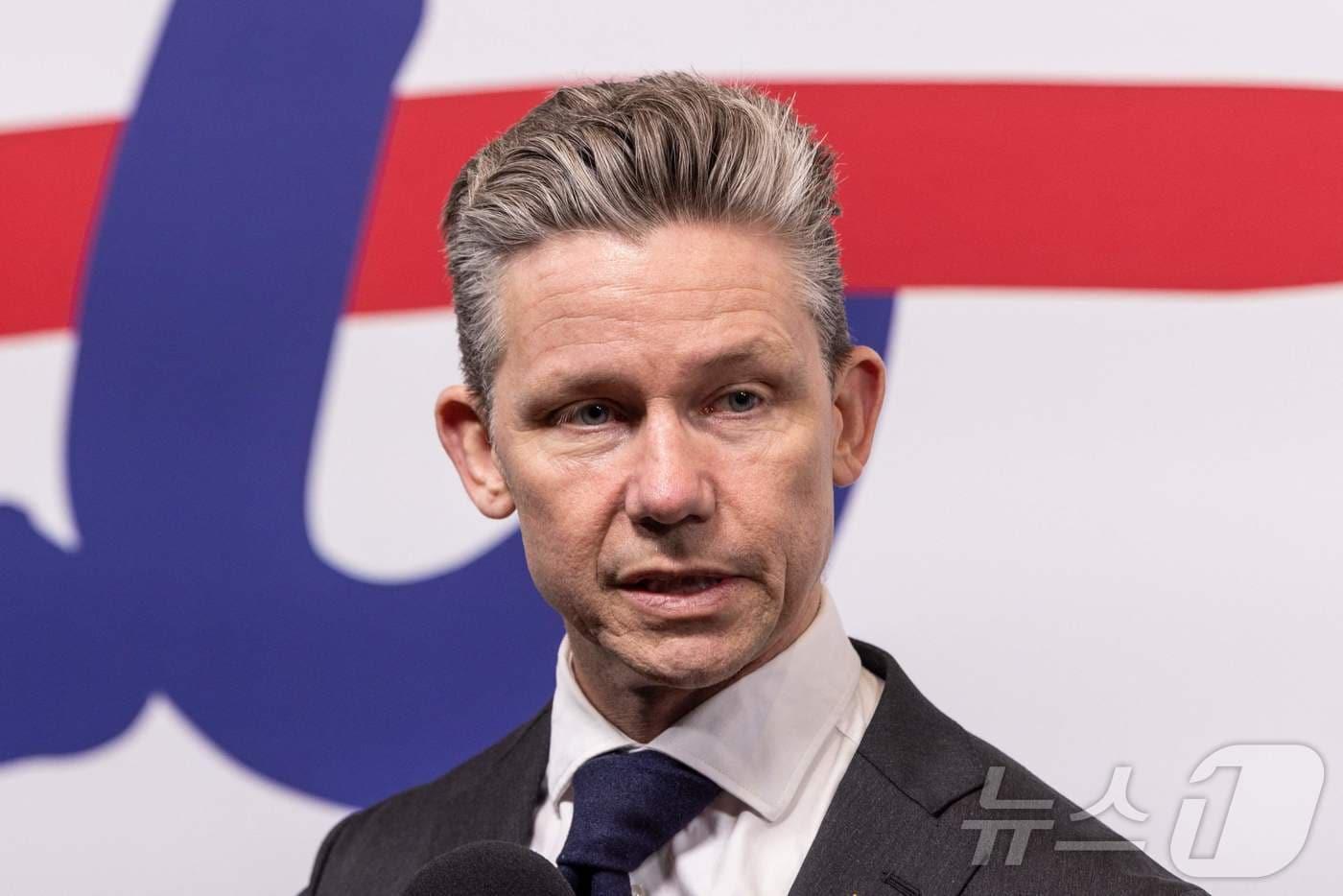 폴 존슨 스웨덴 국방장관이 지난 4월 3일(현지시간) 폴란드 바르샤바에서 열린 EU 국방장관 비공식 회의에 참석하고 있다. 2025.4.3 ⓒ AFP=뉴스1 ⓒ News1 김경민 기자