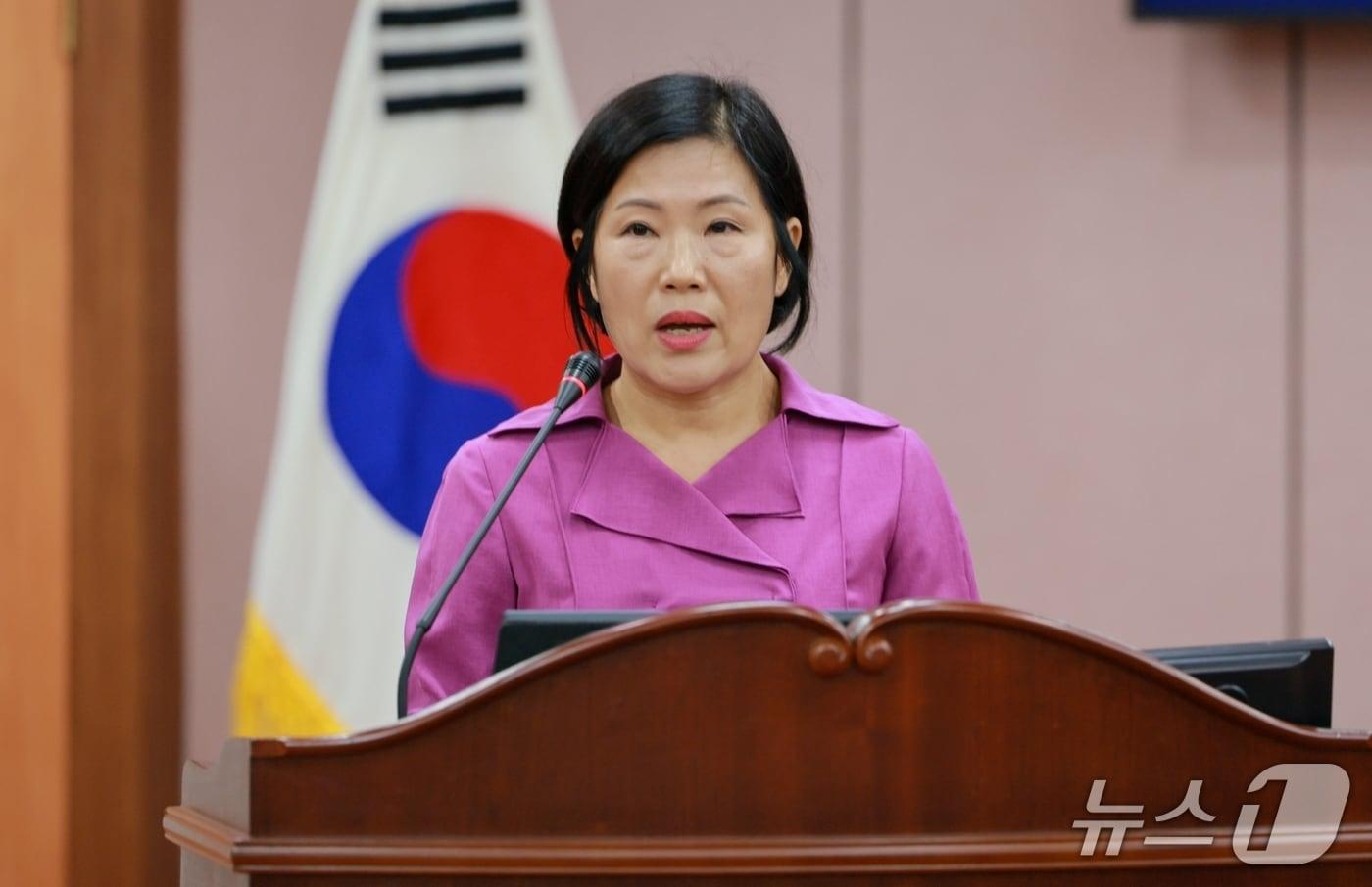 충북 증평군의회 홍종숙 의원이 증평군이 추진 중인 스마트팜 조성사업의 전반적인 점검과 보완 대책 마련을 촉구했다.(증평군의회 제공, 재판매 및 DB금지)/뉴스1