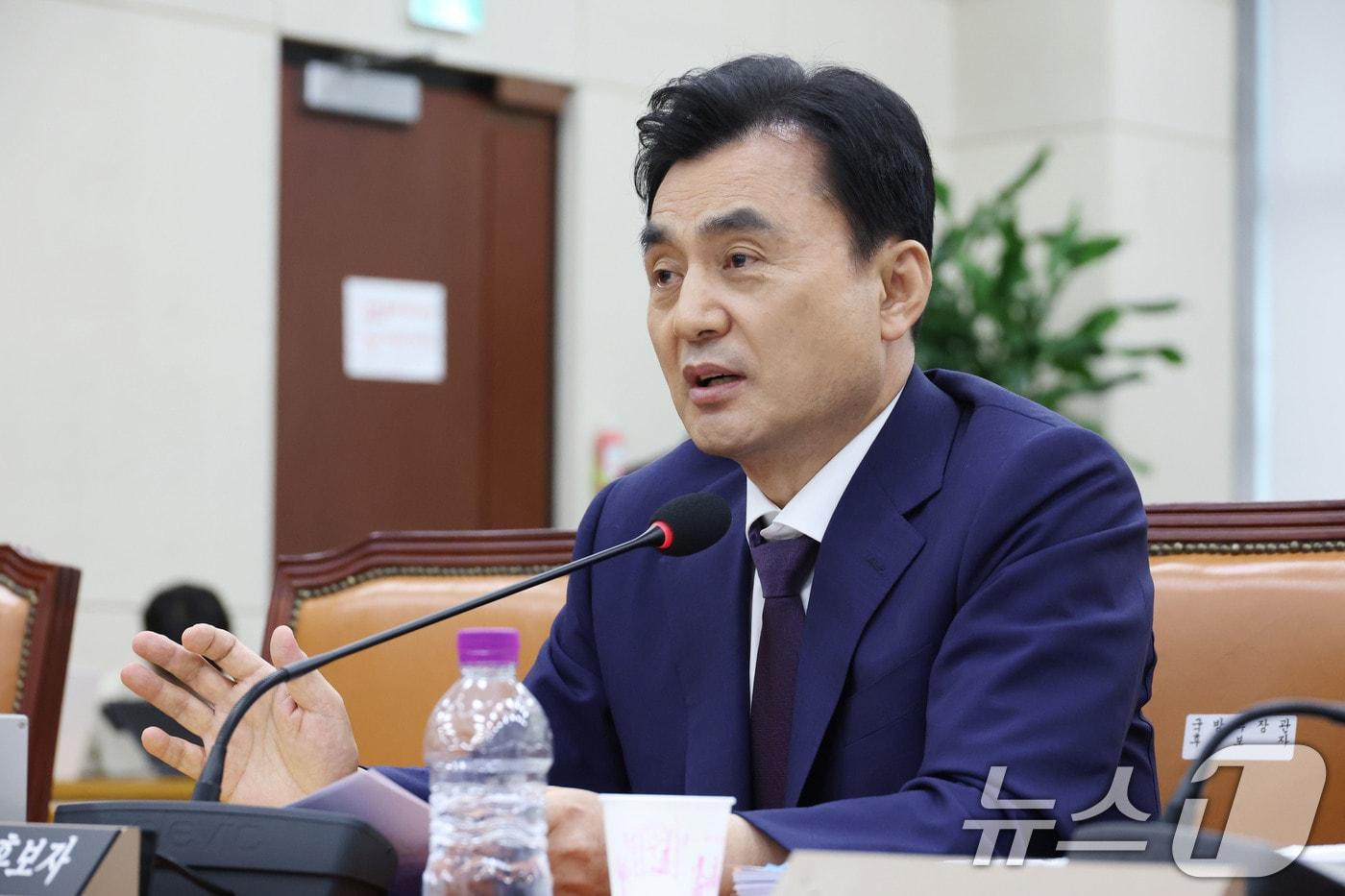 안규백 국방부 장관 후보자가 15일 오전 서울 여의도 국회 국방위원회 전체회의장에서 열린 인사청문회에 출석해 의원 질의에 답하고 있다. 2025.7.15/뉴스1 ⓒ News1 이광호 기자