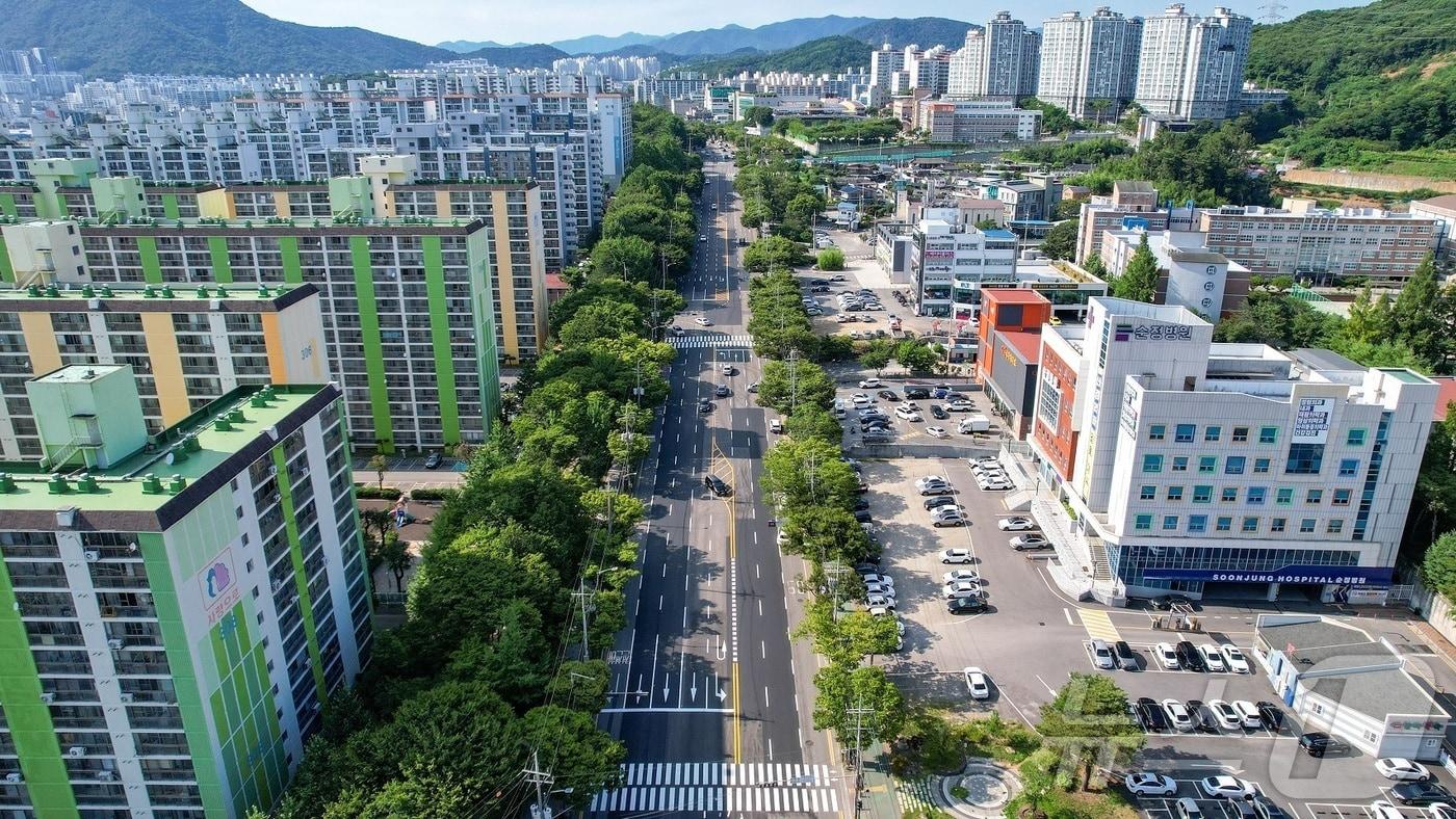 전남 순천 해룡면 상삼사거리~왕지2지구 도시개발사업 부지 지봉로 지중화사업 구간.(순천시 제공. 재판매 및 DB 금지)