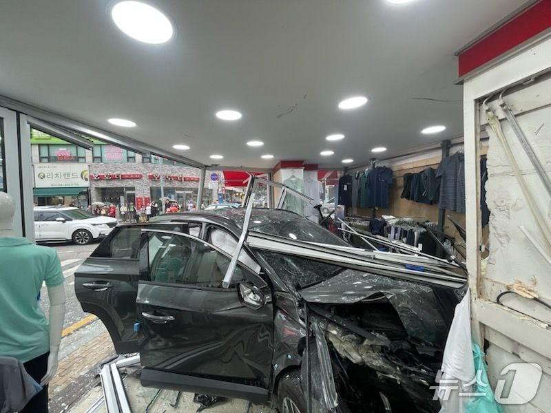 본문 이미지 - 사고 현장 모습.(경기도소방재난본부 제공)