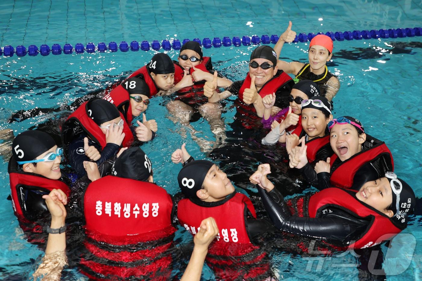 본문 이미지 - 기사 이해를 돕기 위한 생존수영 교육 자료 사진으로 기사 내용과 직접 관련 없음. (재판매 및 DB금지) ⓒ 뉴스1