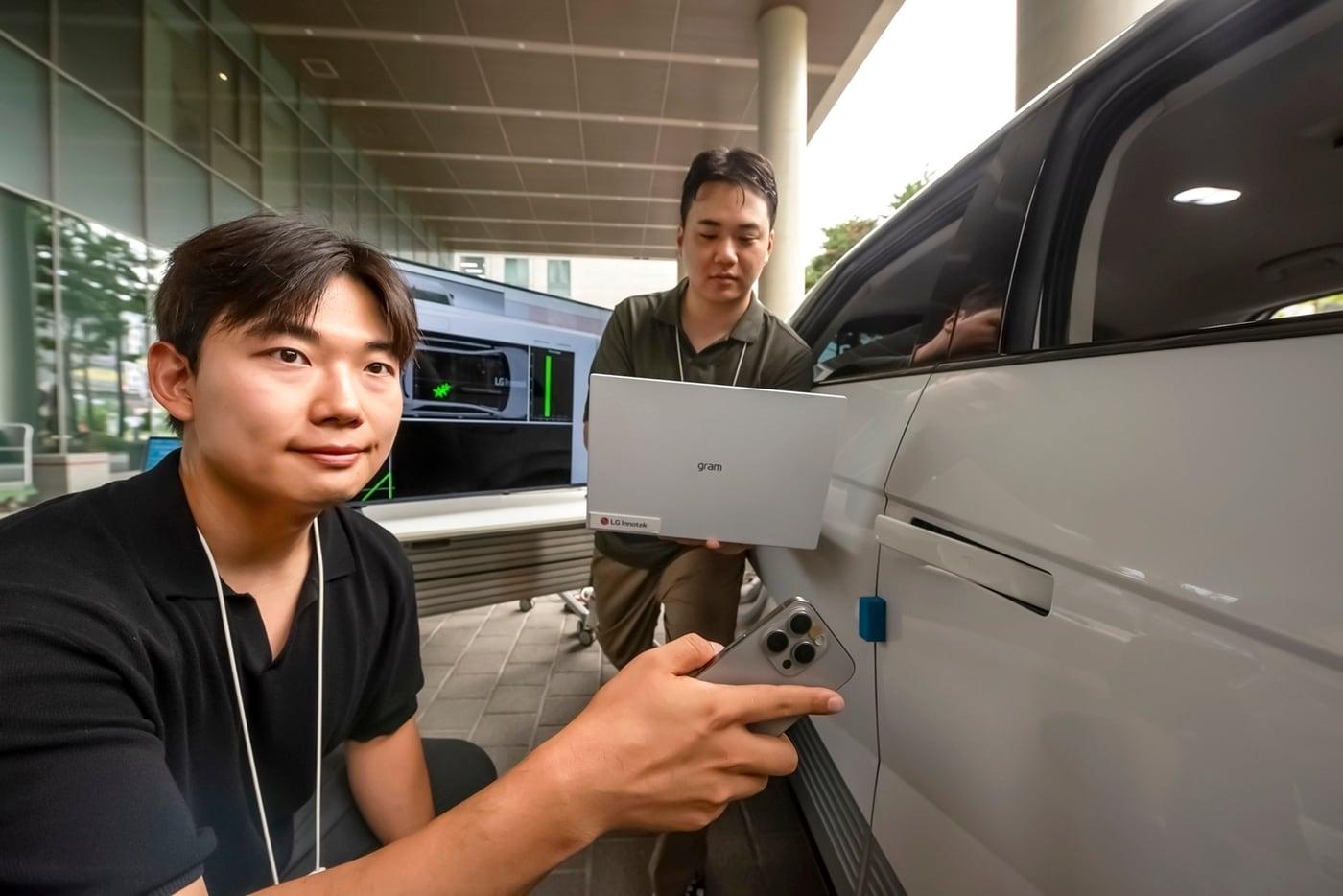 LG이노텍은 15일 서울 강서구 LG사이언스파크에서 차세대 디지털키 설루션 시연회를 진행했다.(LG이노텍 제공)