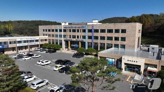 본문 이미지 - 청양군청 전경. / 뉴스1