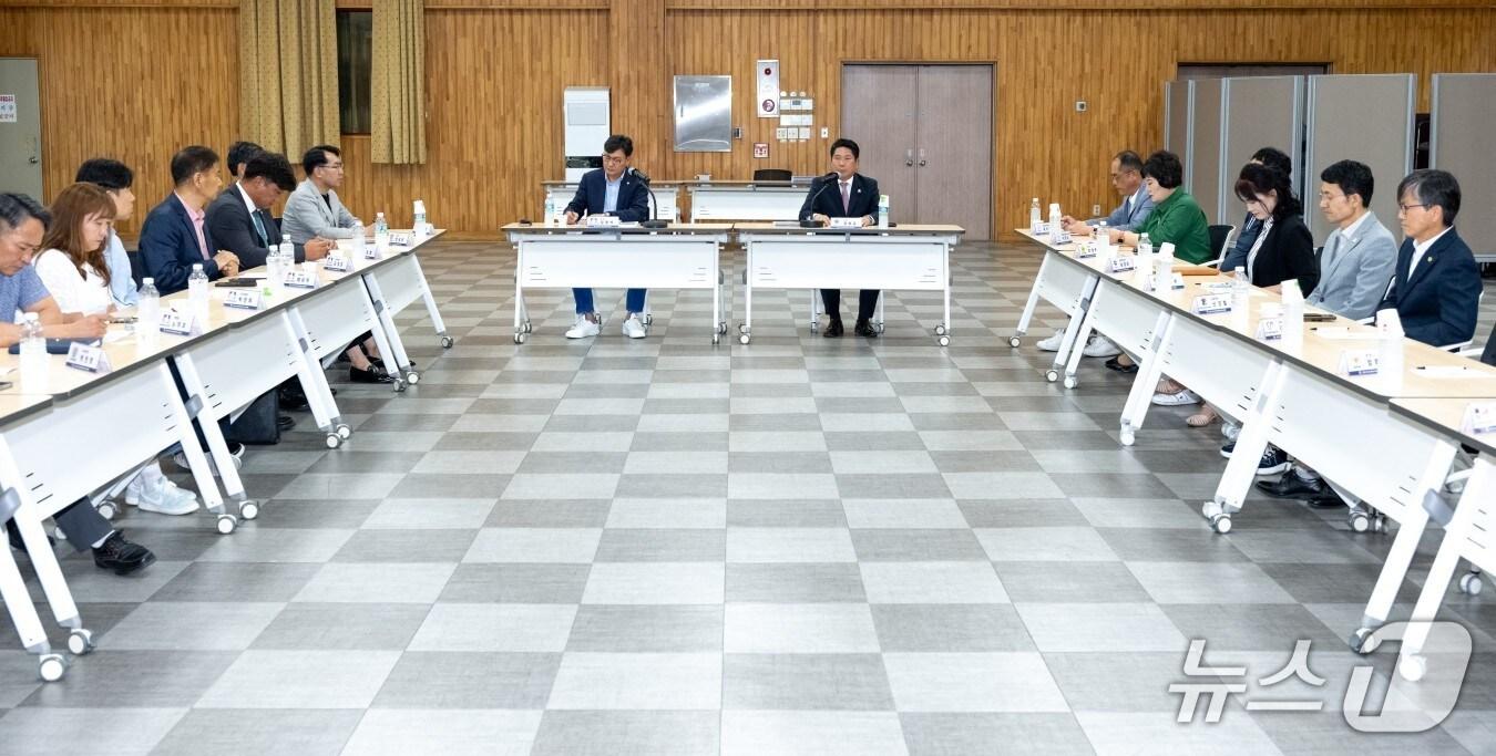 본문 이미지 - 제천시에서 열린 2025 아시아 롤러스케이팅 선수권대회 추진 상황 보고회.(제천시 제공. 재판매 및 DB금지) /뉴스1 