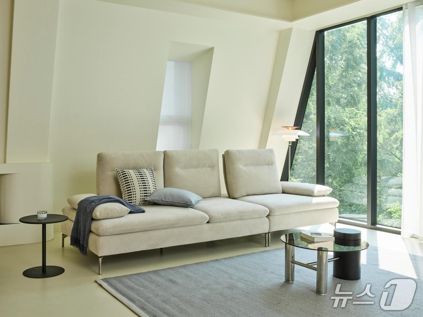 본문 이미지 - 스위브 에코크레아 패브릭 스윙소파 (한샘 제공. 재판매 및 DB금지)