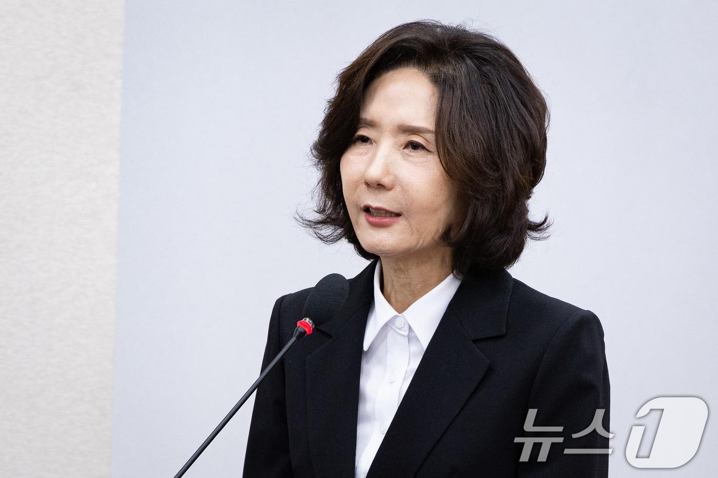 이진숙 사회부총리 겸 교육부 장관 후보자가 16일 오전 서울 여의도 국회 교육위원회에서 열린 인사청문회에 출석해 모두 발언을 하고 있다. 2025.7.16/뉴스1 ⓒ News1 유승관 기자