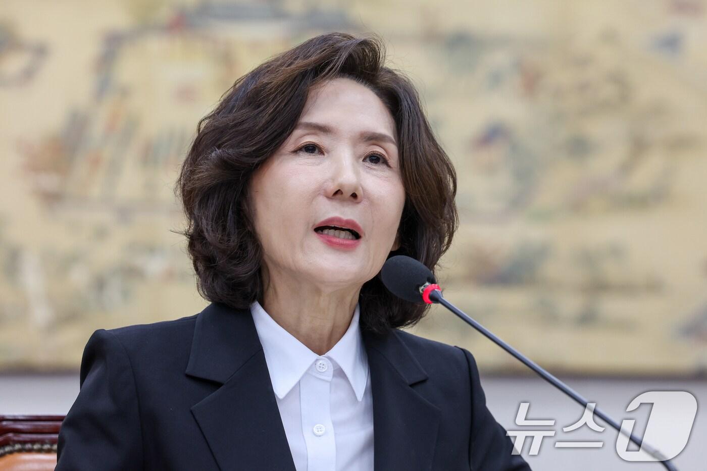 이진숙 사회부총리 겸 교육부 장관 후보자가 16일 오전 서울 여의도 국회 교육위원회에서 열린 인사청문회에서 의원 질의에 답하고 있다. ⓒ News1 안은나 기자