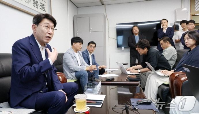 본문 이미지 - 16일 기자들과 티타임을 가진 우범기 전주시장. (전주시 제공, 재판매 및 DB 금지)/뉴스1