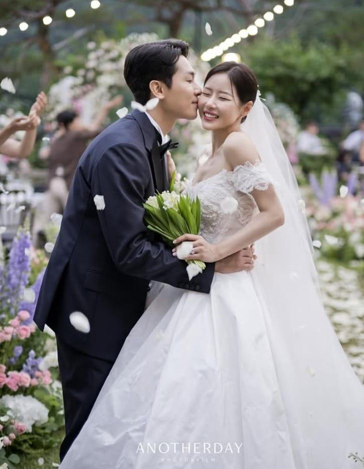 본문 이미지 - 배우 박하나, 김태술 인스타그램