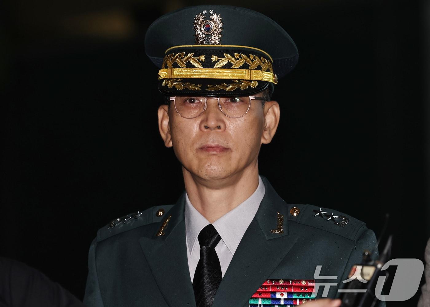 김용대 드론작전사령관이 17일 오전 서울 서초구 서울고등검찰청에 마련된 내란특검 사무실에 무인기 침투 의혹 등 외환 혐의 관련 조사를 받기 위해 출석하고 있다. 2025.7.17/뉴스1 ⓒ News1 구윤성 기자