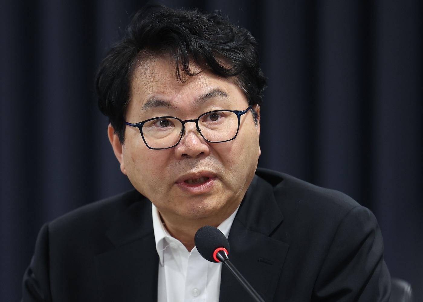 본문 이미지 - 이한주 국정기획위원회 위원장이 17일 서울 종로구 정부서울청사 창성동 별관에서 열린 우수 인재 육성, 유치 및 유출 대응 토론회에서 모두발언을 하고 있다. (공동취재) 2025.7.17/뉴스1 ⓒ News1 김성진 기자