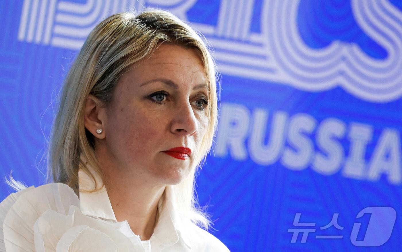 마리야 자하로바 러시아 외무부 대변인이 6월 11일 니즈니노브고로드에서 열린 브릭스 행사에서 발언하고 있다. 2025.6.11 ⓒ 로이터=뉴스1 ⓒ News1 강민경 기자