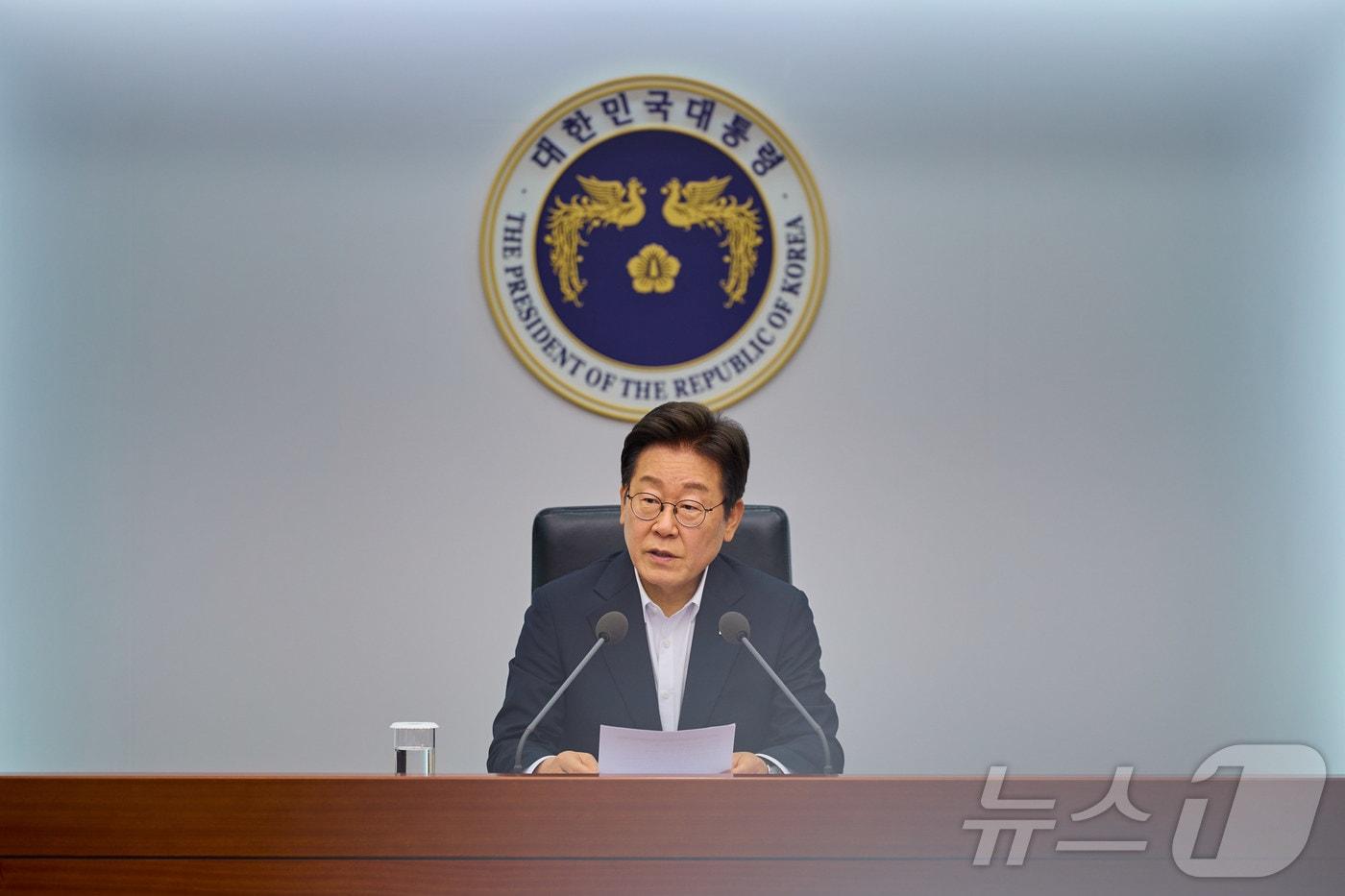 이재명 대통령이 지난 17일 서울 용산 대통령실 청사에서 열린 4차 수석·보좌관 회의에서 발언을 하고 있다. &#40;이재명 대통령 SNS. 재판매 및 DB 금지&#41; 2025.7.18/뉴스1 ⓒ News1 이재명 기자