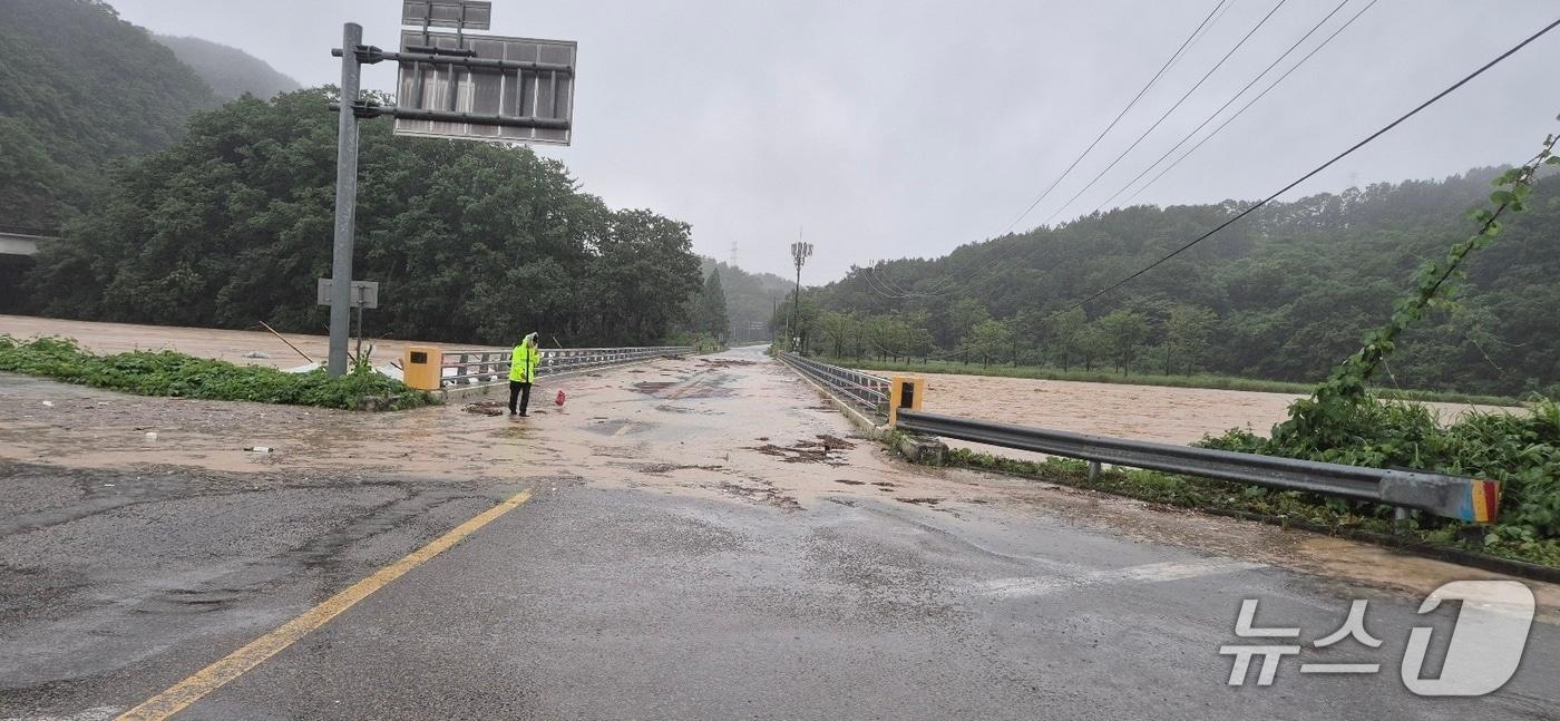 산청군 생비량면 양천강 범람 장면(독자 제공. 재판매 및 DB금지). 2025.7.19