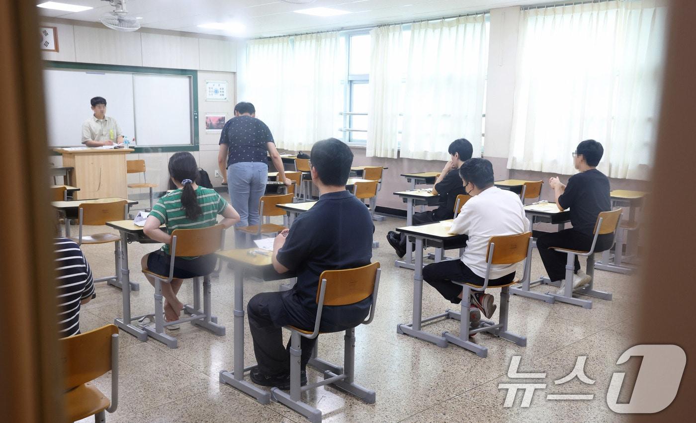 국가공무원 7급 공개경쟁채용 제1차 시험이 치러지는 모습. &#40;인사혁신처 제공. 재판매 및 DB금지&#41; 2025.7.19/뉴스1