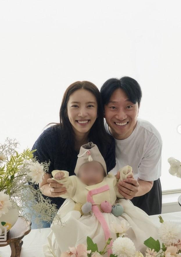 본문 이미지 - 가수 손담비 인스타그램