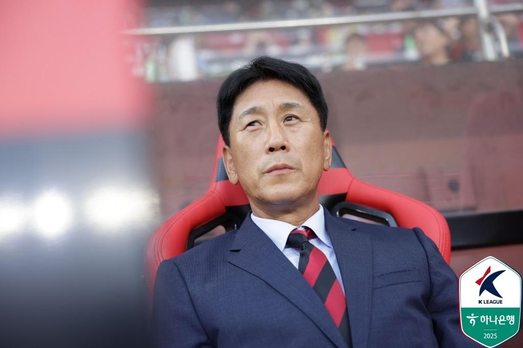 본문 이미지 - 박태하 포항 스틸러스 감독. &#40;한국프로축구연맹 제공&#41;