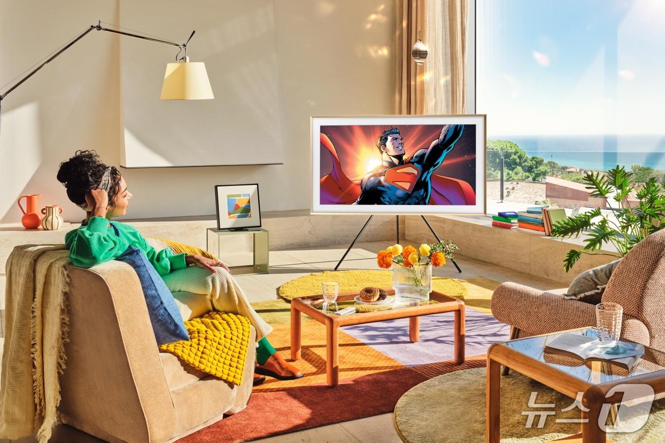 본문 이미지 - 삼성 아트 스토어를 통해 8월 31일까지 슈퍼맨 아트 워크 10점을 만나볼 수 있(삼성전자 제공). ⓒ 뉴스1