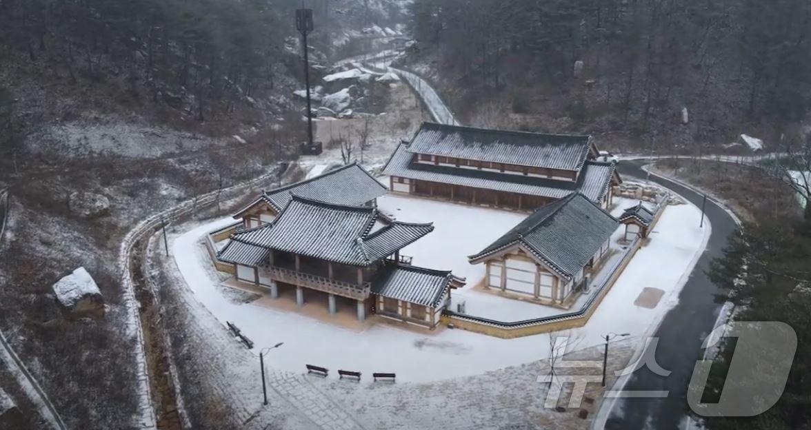 본문 이미지 - 경북 웰니스관광지에 선정된 상주시의 ‘거꾸로옛이야기나라숲’.ⓒ News1 김대벽기자