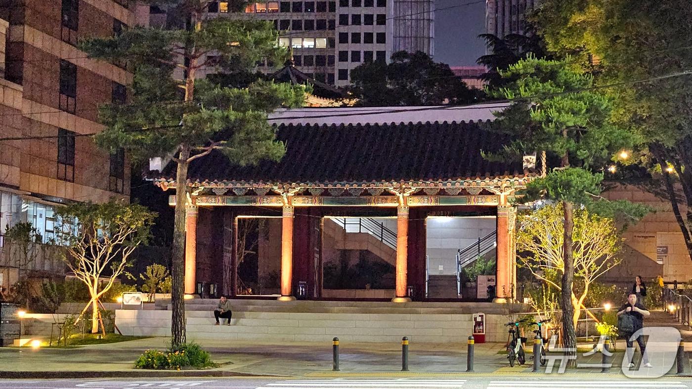 새롭게 바뀐 환구단 정문 사진(서울시 제공)