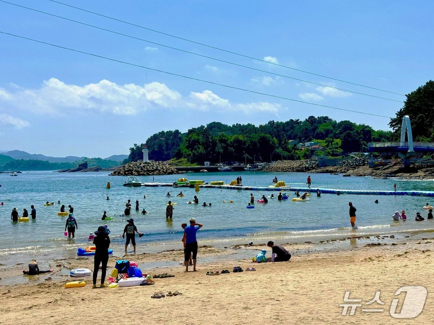 본문 이미지 - 경남 사천시 남일대해수욕장 모습(경남도 제공. 재판매 및 DB금지)