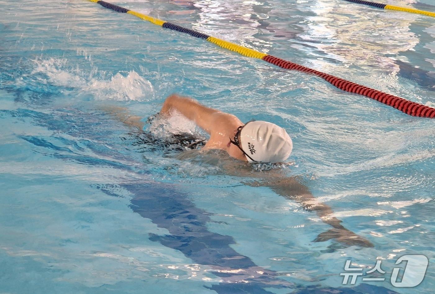 강릉해양경찰서가 2~4일 3일간 강릉원주대학교 수영장에서 ‘2025년 경찰관 구조역량 수영평가’를 시행한다.(강릉해경 제공, 재판매 및 DB 금지) 2025.7.2/뉴스1