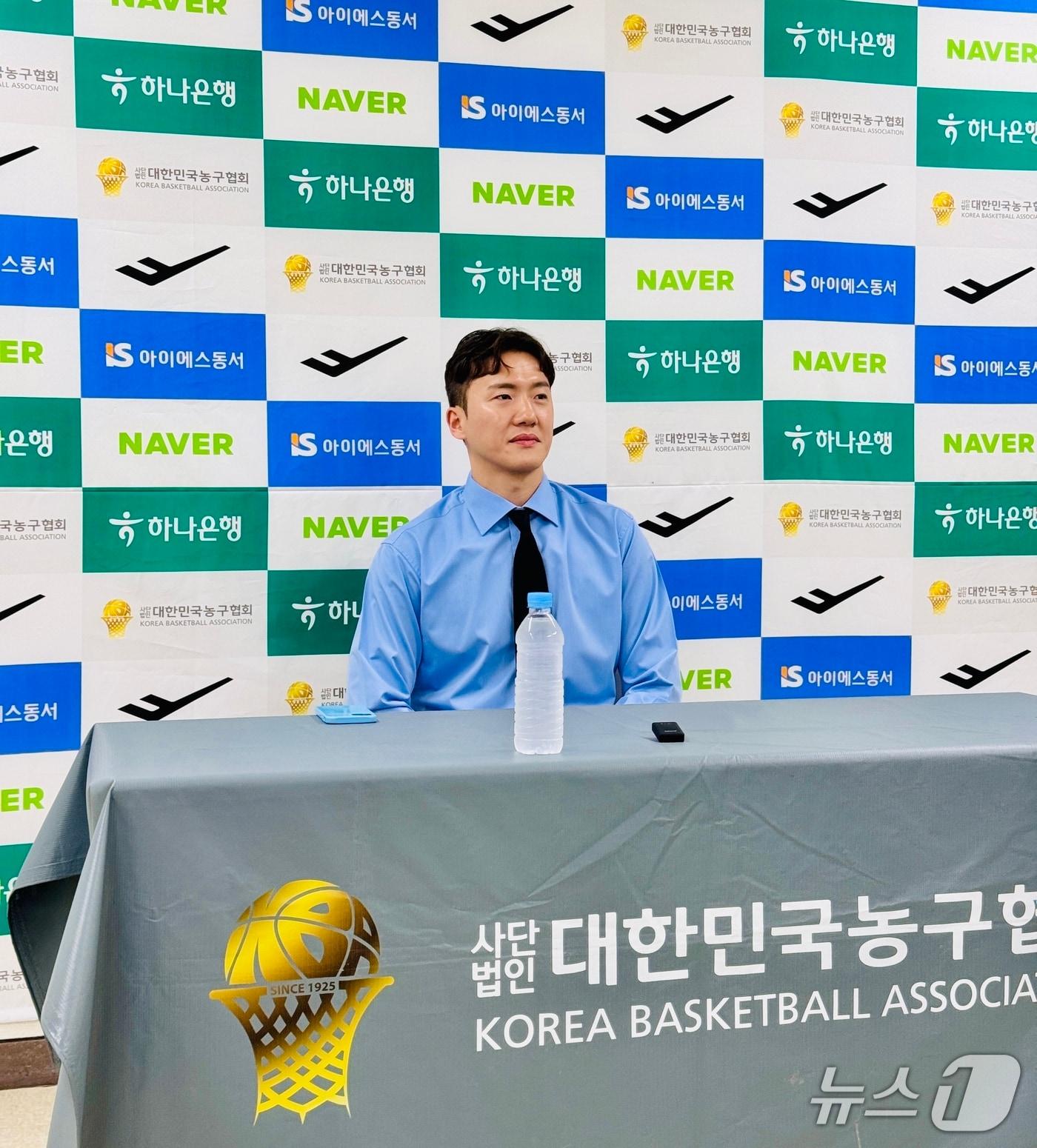 본문 이미지 - 국가대표 은퇴식을 앞둔 박찬희 코치가 20일 취재진과 인터뷰하고 있다.2025.7.20/뉴스1 ⓒ News1 서장원 기자