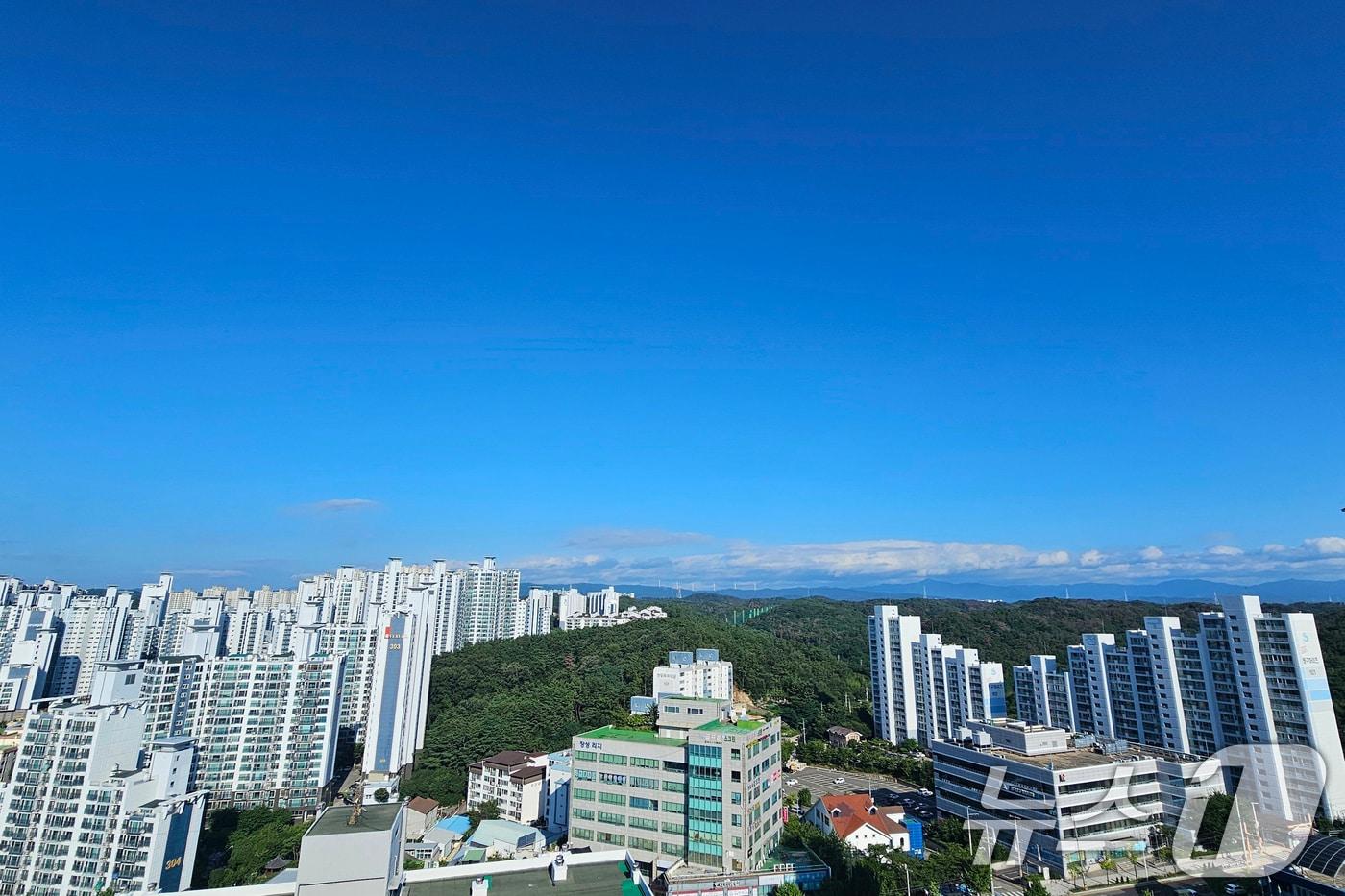 22일 대구기상청에 따르면 밤새 울릉도 26.4도를 기록하는 등 대구와 경북 일부 지역에 열대야가 나타났다.(뉴스1 자료) ⓒ News1 DB