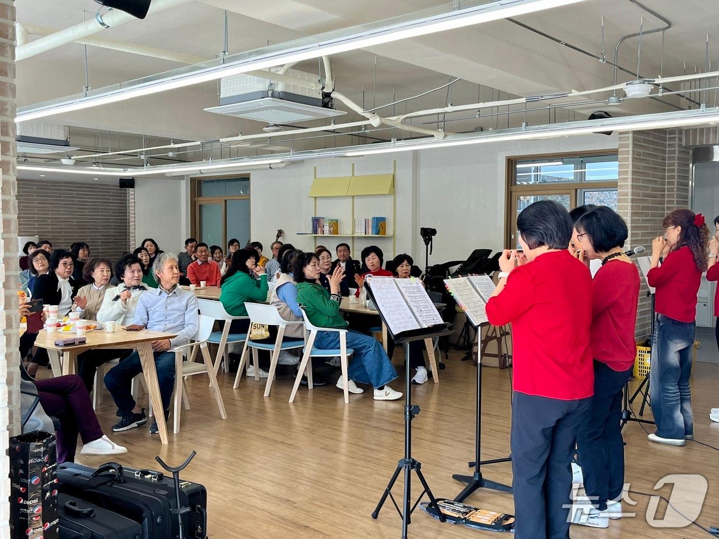 본문 이미지 -  충주시 평생학습관 문화의날 행사.(충주시 제공. 재판매 및 DB금지)/뉴스1