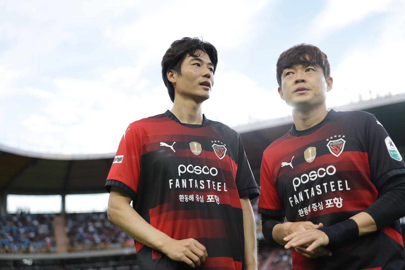 포항 스틸러스 기성용&#40;왼쪽&#41;과 신광훈 &#40;포항 스틸러스 제공&#41;