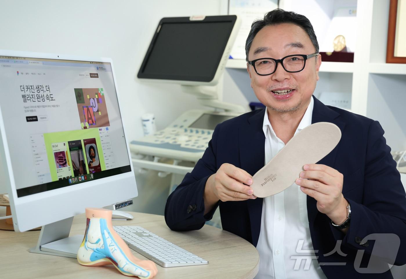 이태용 이화여자대학교 공과대학 휴먼기계바이오공학과 교수가 18일 오후 서울 서대문구 이화여대에서 뉴스1과 인터뷰를 하고 있다. ⓒ News1 권현진 기자