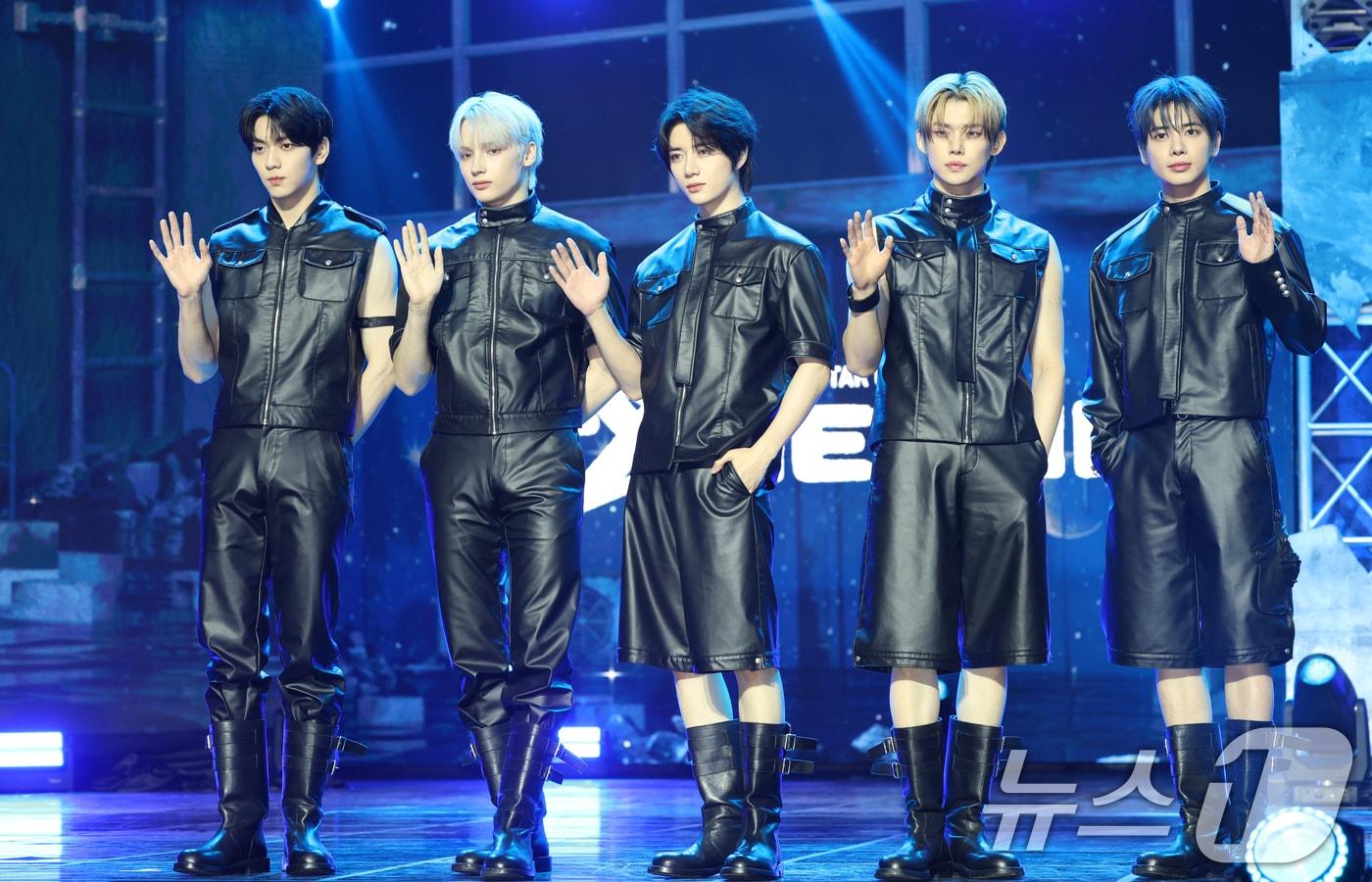 그룹 투모로우바이투게더(TXT,TOMORROW X TOGETHER) 수빈(왼쪽부터)과 휴닝카이, 범규, 연준, 태현 2025.7.21/뉴스1 ⓒ News1 권현진 기자