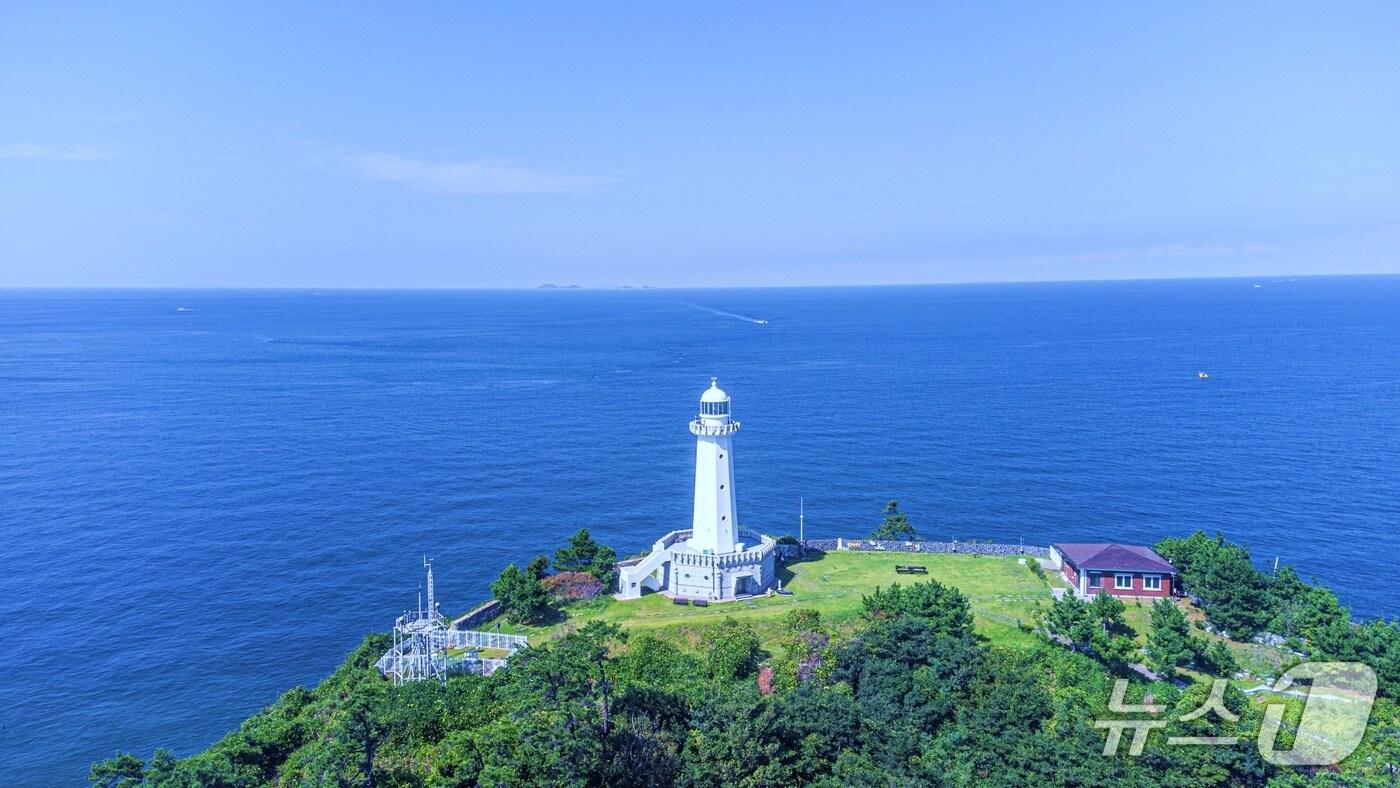 군산시 옥도면 말도 등대.&#40;군산시 제공. 재판매 및 DB금지&#41;
