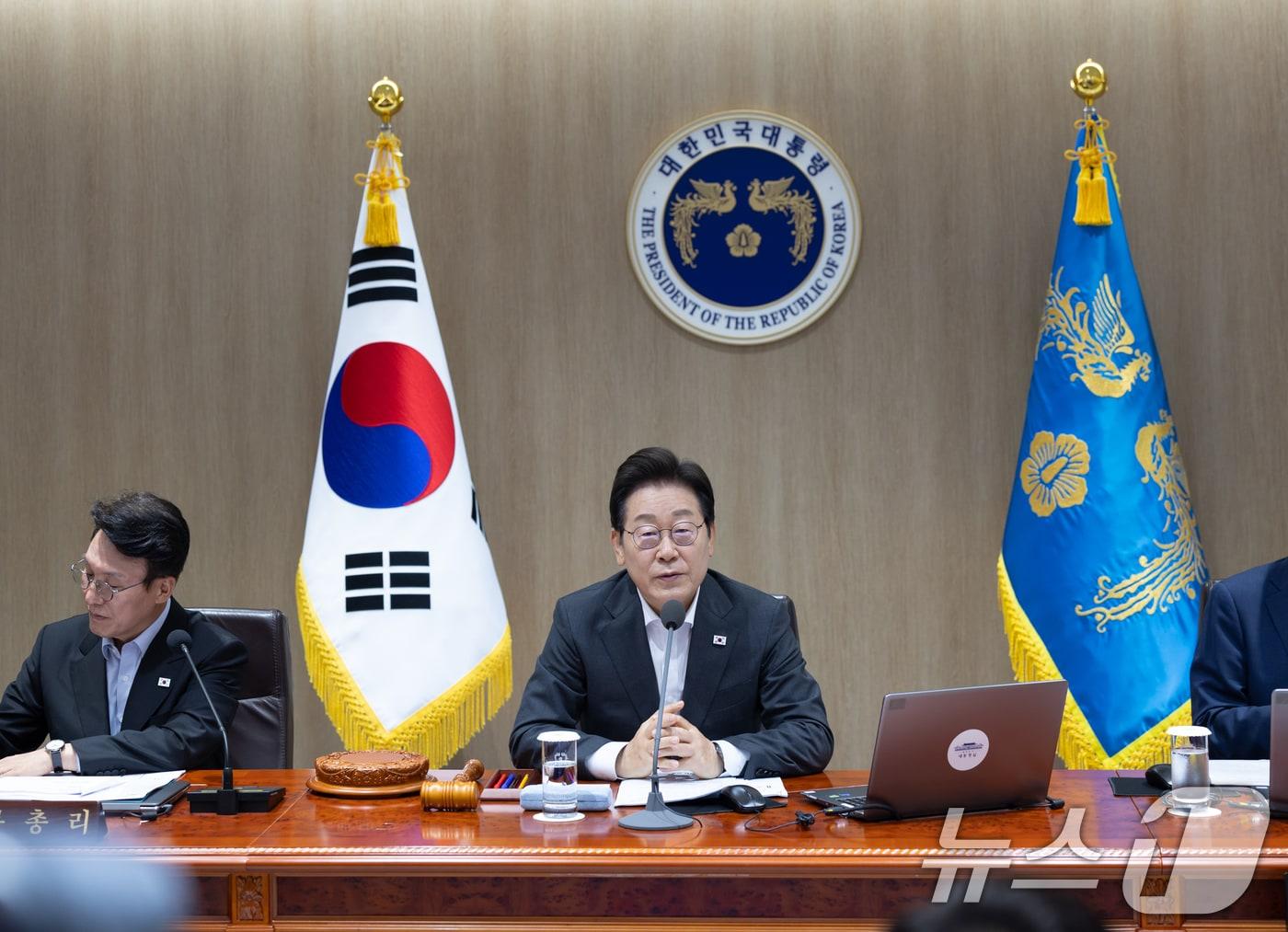본문 이미지 - 이재명 대통령이 22일 서울 용산 대통령실 청사에서 열린 국무회의에서 발언하고 있다. (대통령실 제공. 재판매 및 DB 금지) 2025.7.22/뉴스1 ⓒ News1 허경 기자