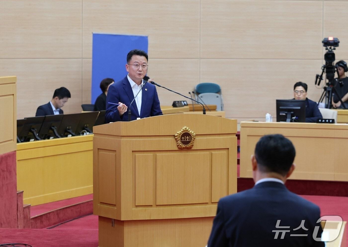 최선국 전남도의원이 도의회 임시회에서 질문하고 있다.(전남도의회 제공, 재판매 및 DB 금지)/뉴스1 