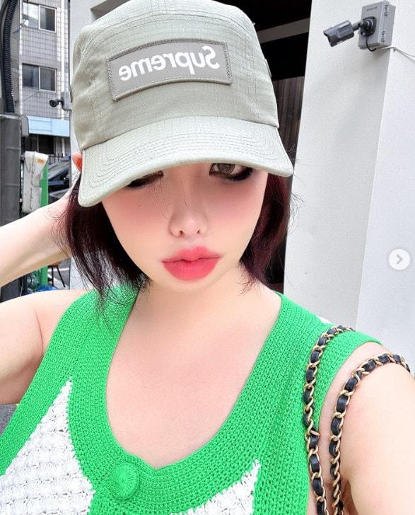 본문 이미지 - 박봄 인스타그램