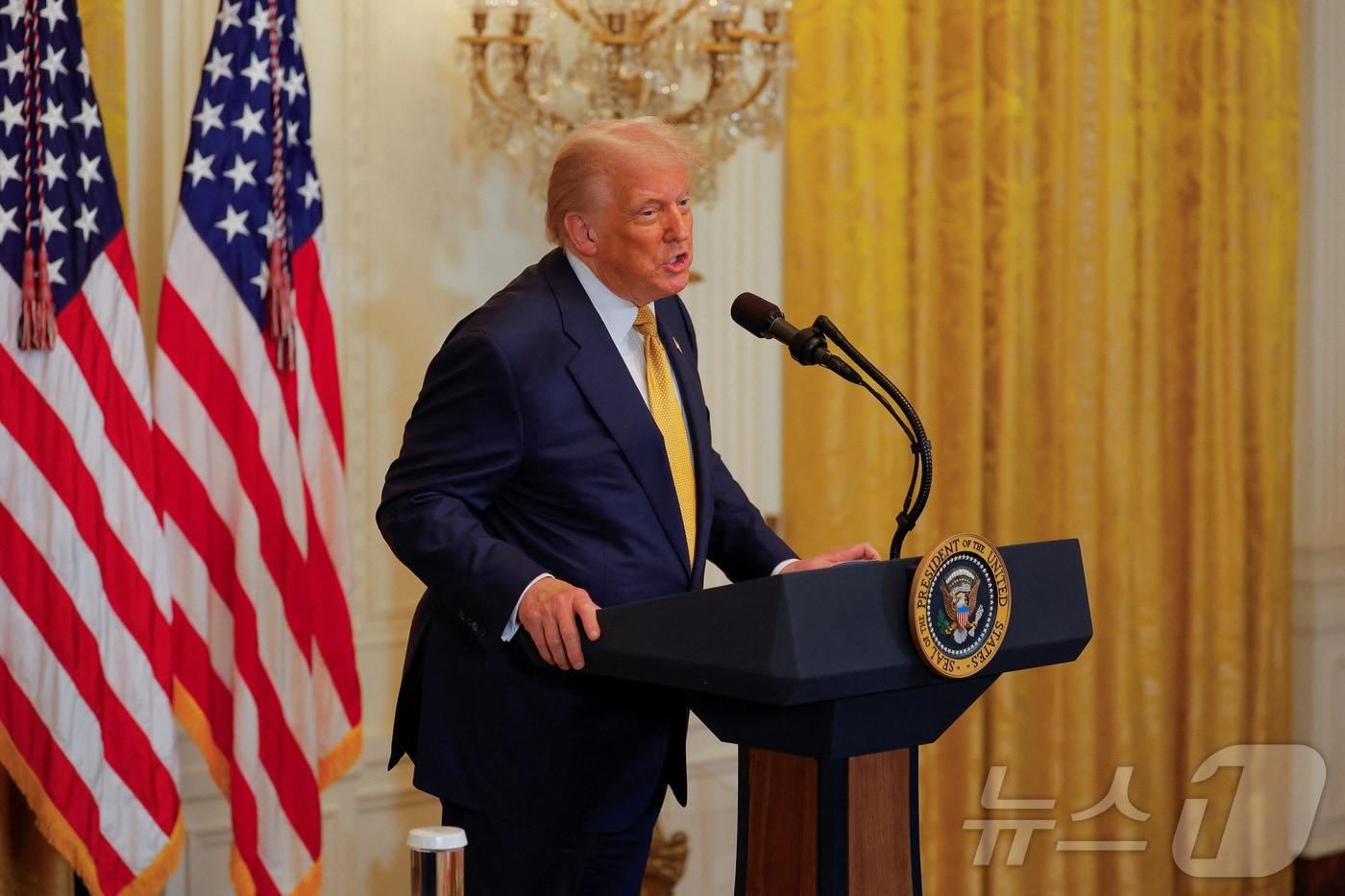 도널드 트럼프 미국 대통령이 22일&#40;현지시간&#41; 워싱턴 백악관에서 열린 공화당 의원 초청 만찬에서 발언하고 있다. 2025.07.22 ⓒ 로이터=뉴스1 ⓒ News1 최종일 선임기자