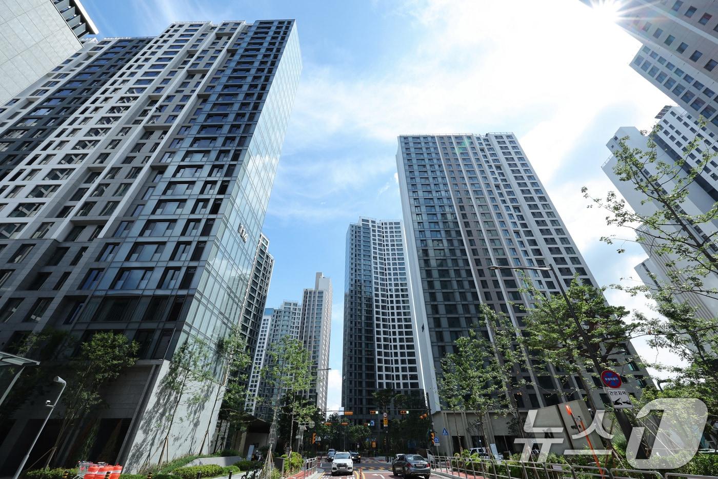 서울 강남권의 한 아파트 단지 모습. /뉴스1 ⓒ News1 신웅수 기자