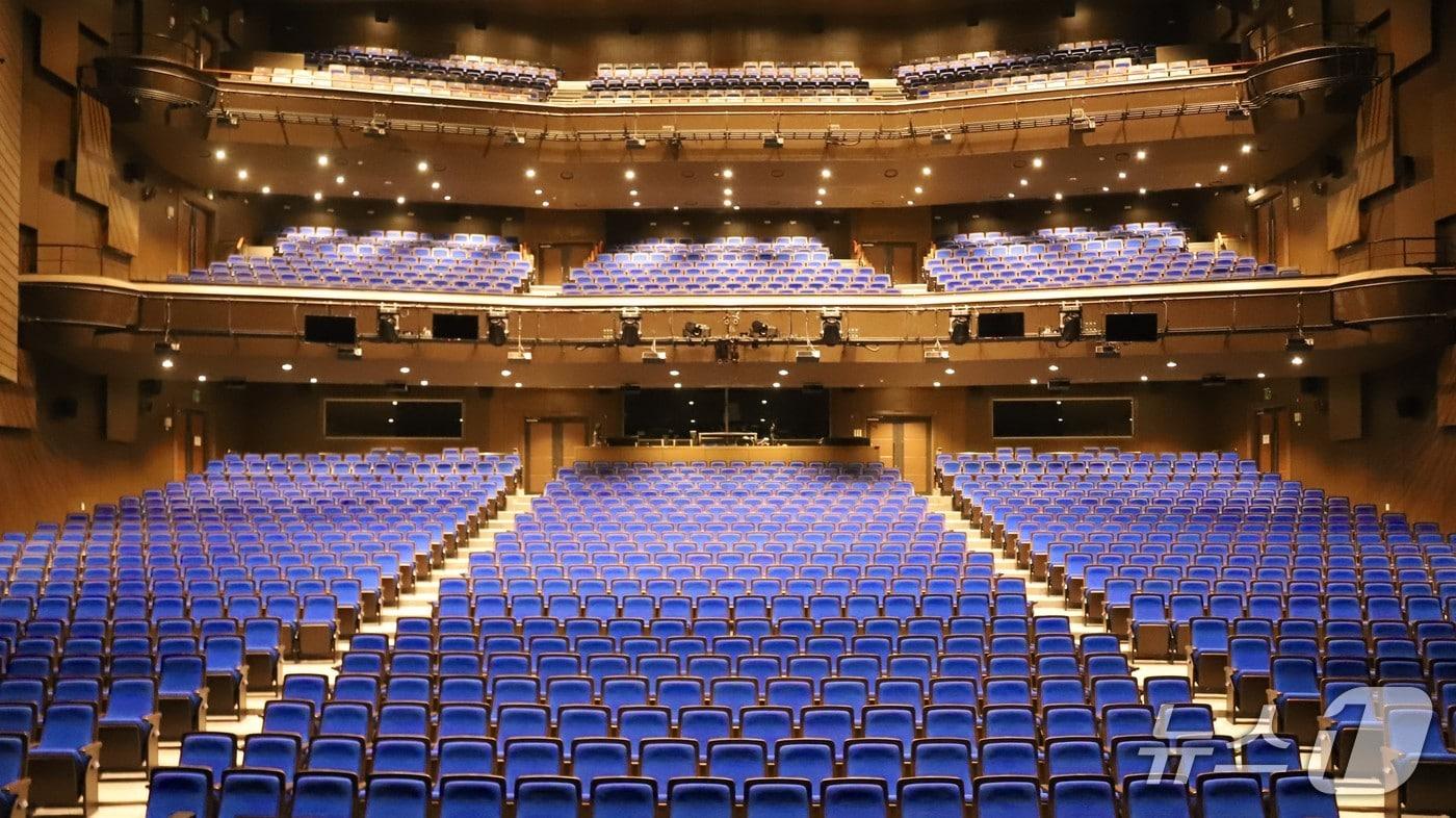 블루스퀘어 신한카드홀 내부 전경&#40;놀유니버스 제공&#41;