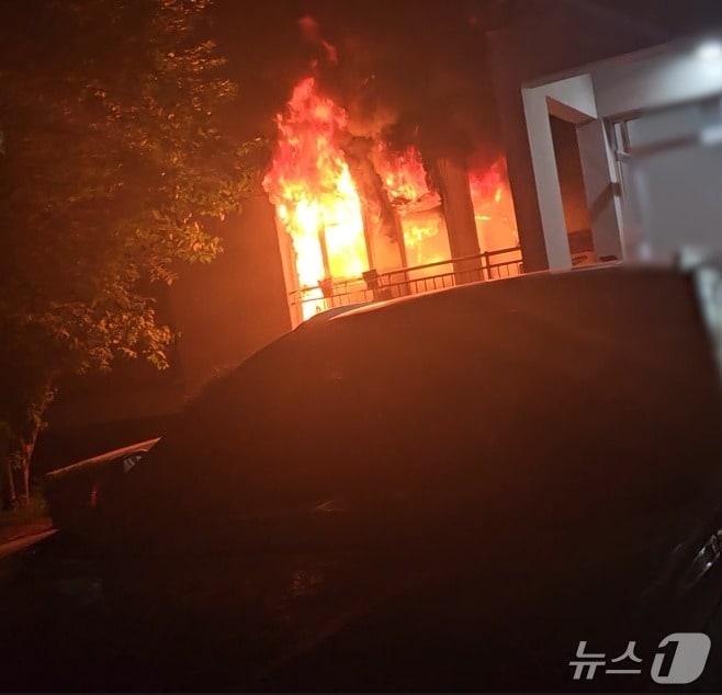 본문 이미지 - 화재 현장. &#40;경기남부경찰청 제공. 재판매 및 DB 금지&#41; 2025.7.24/뉴스1 