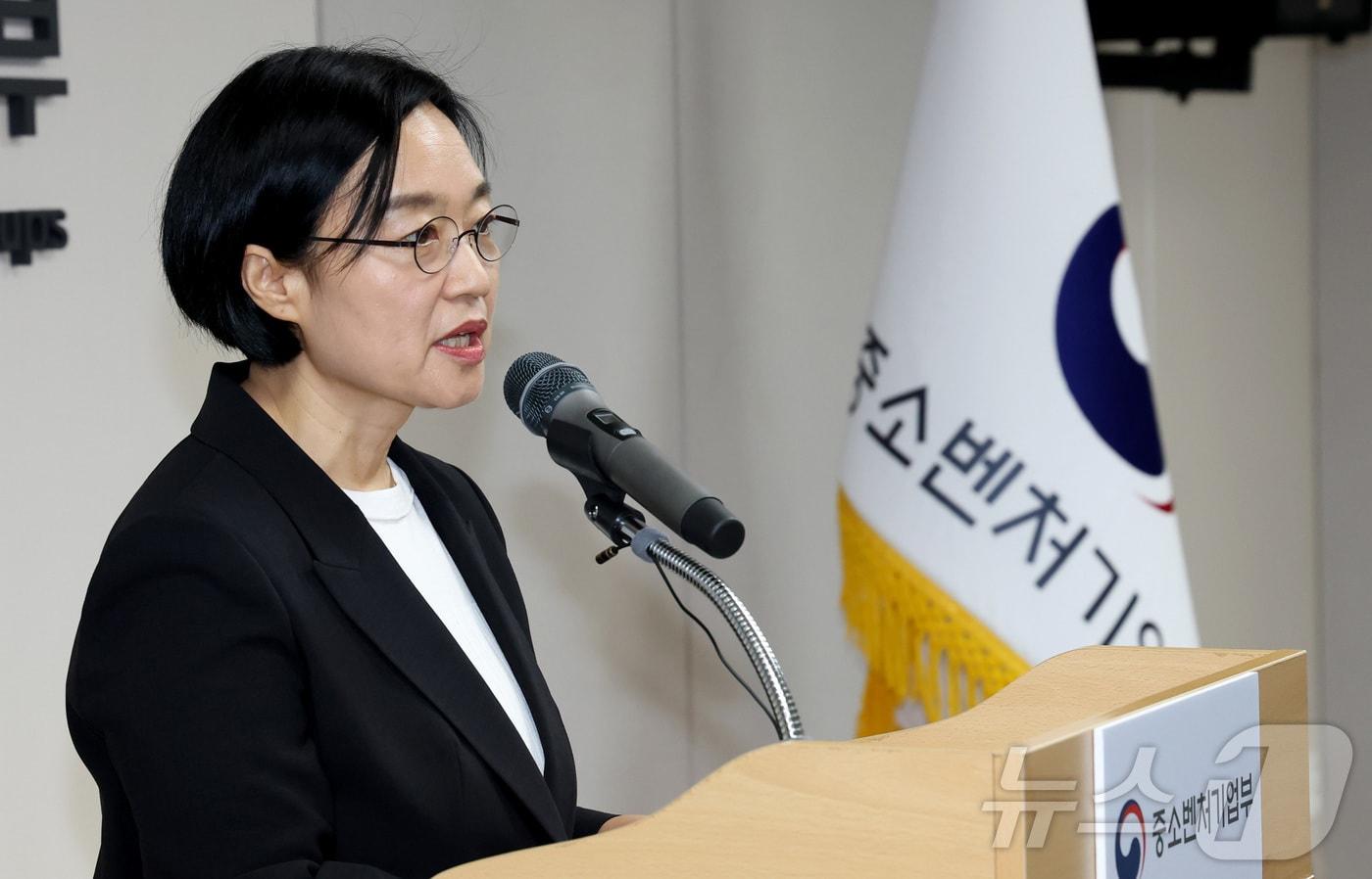 한성숙 중소벤처기업부 장관이 24일 오전 세종시 정부세종청사에서 열린 취임식에 참석하여 취임사를 하고 있다. 2025.7.24/뉴스1 ⓒ News1 김기남 기자