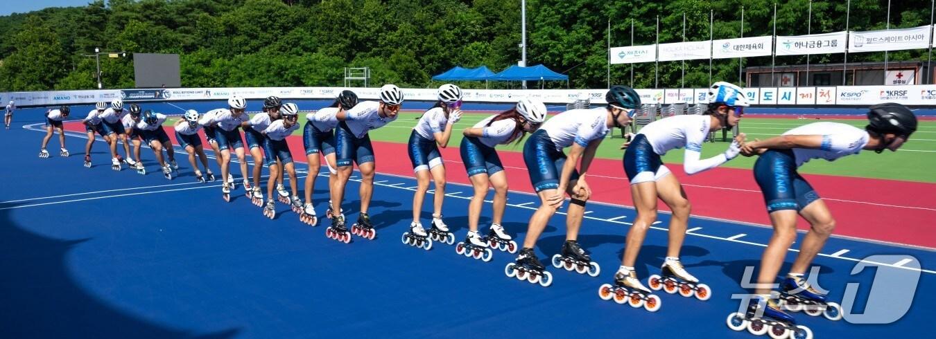 본문 이미지 - 2025 아시아롤러스케이팅선수권대회가 본격 레이스를 시작했다.(제천시 제공. 재판매 및 DB금지)/뉴스1   